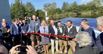 Schwimmende Photovoltaikanlage revolutioniert Energiegewinnung auf (Foto: SINN Power GmbH)